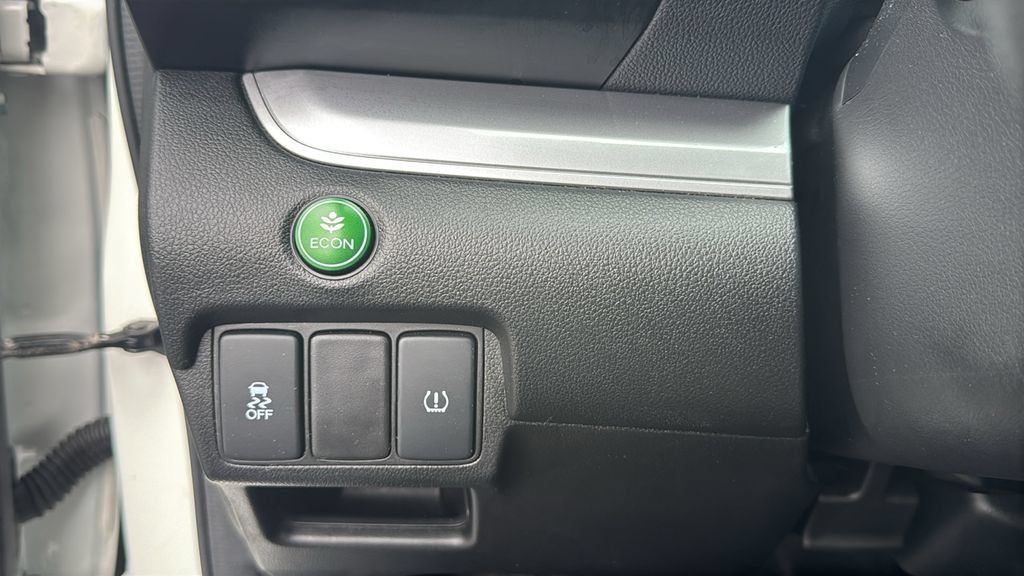 Used 2015 Honda CR-V EX image 16