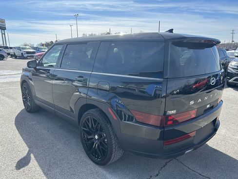 Used 2024 Hyundai Santa Fe SE image 6