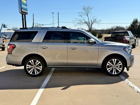 Used 2021 Ford Expedition Limited image 6