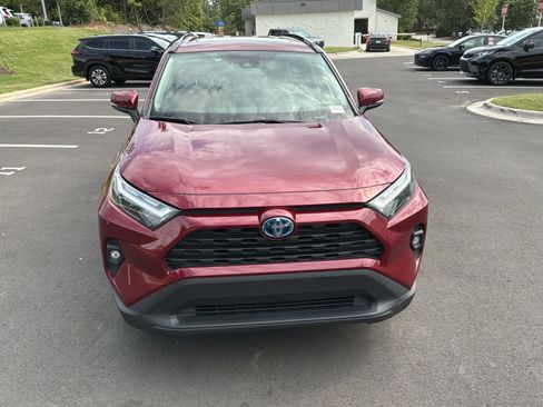Used 2023 Toyota RAV4 XLE Premium AWD/4WD image 3