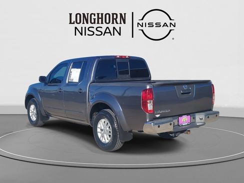 Used 2021 Nissan Frontier SV image 5