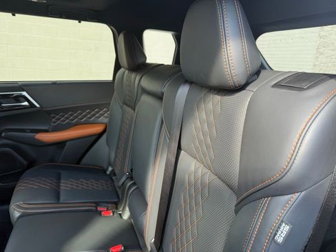 New 2025 Mitsubishi Outlander SEL image 26