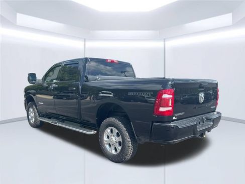 Used 2024 RAM 2500 Big Horn w/ Sport Appearance Package AWD/4WD image 8