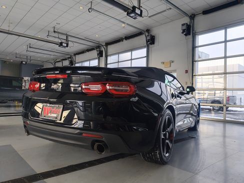 Used 2023 Chevrolet Camaro LT image 4