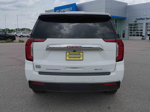 Used 2024 GMC Yukon SLT AWD/4WD image 7