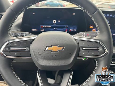 Used 2026 Chevrolet Traverse LT w/ Sun and Wheel Package image 11