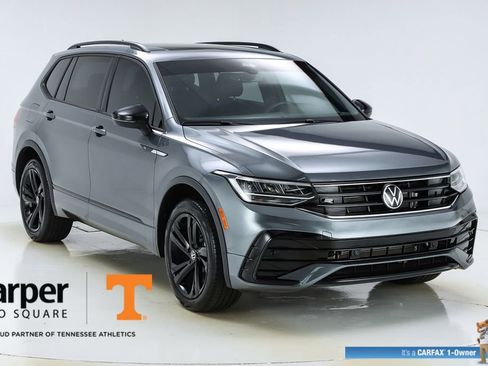 Used 2023 Volkswagen Tiguan SE R-Line image 15