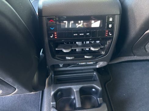 Used 2023 Jeep Grand Cherokee L Limited AWD/4WD image 34