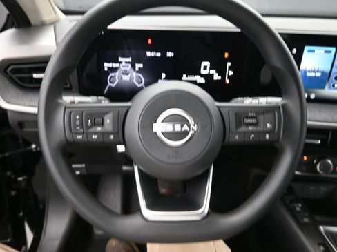 New 2026 Nissan Kicks S image 14