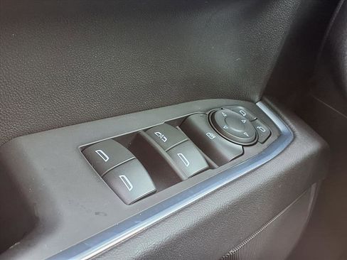 Used 2022 GMC Sierra 1500 Elevation image 18