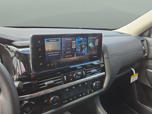 New 2026 Nissan Pathfinder SL AWD/4WD image 24