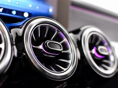 Certified 2023 Mercedes-Benz GLB 250 image 27