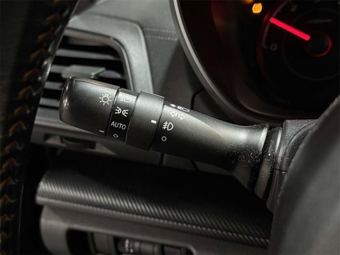 Used 2019 Subaru Crosstrek 2.0i Premium image 19