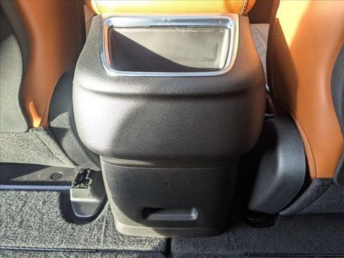 New 2026 Chrysler Pacifica Pinnacle image 18