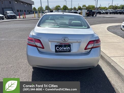Used 2011 Toyota Camry LE w/ LE Extra-Value Pkg FWD image 10