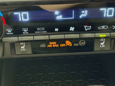 Used 2025 Toyota RAV4 XLE w/ Convenience Package AWD/4WD image 20