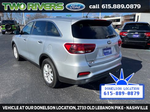 Used 2019 Kia Sorento LX image 7