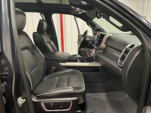 Used 2019 RAM 1500 Laramie image 48