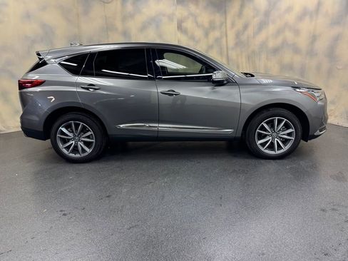 Used 2024 Acura RDX SH-AWD w/ Technology Package image 9