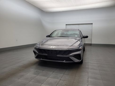 Used 2025 Hyundai Elantra Sport image 15