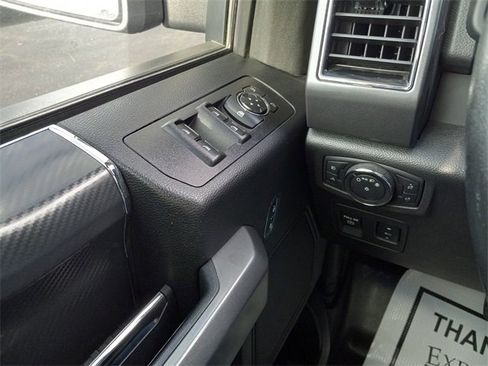 Used 2018 Ford F150 XLT w/ Equipment Group 302A Luxury image 26