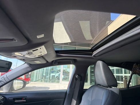 Used 2018 Lexus IS 300 image 9