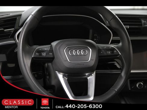 Used 2025 Audi Q3 2.0T Premium AWD/4WD image 7