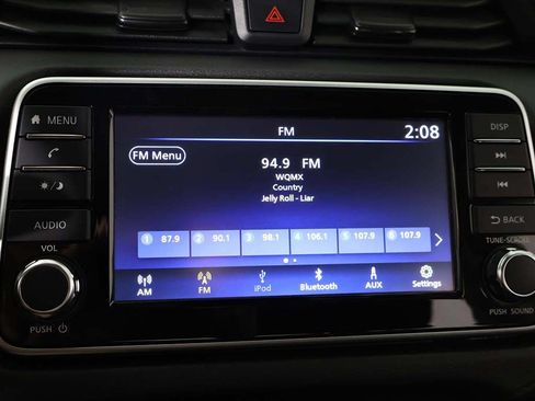 Used 2025 Nissan Versa S FWD image 37