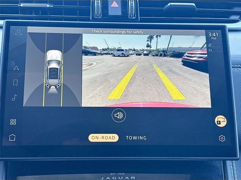 Used 2024 Jaguar F-PACE R-Dynamic S image 15