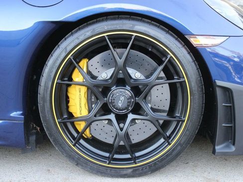 Used 2025 Porsche 718 Cayman GT4 RS image 29