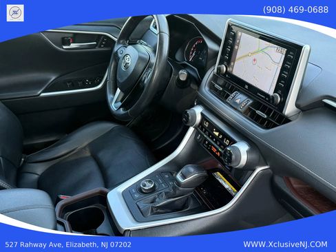 Used 2019 Toyota RAV4 Limited image 20