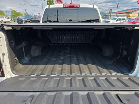 Used 2023 Chevrolet Colorado ZR2 w/ ZR2 Convenience Package III AWD/4WD image 17