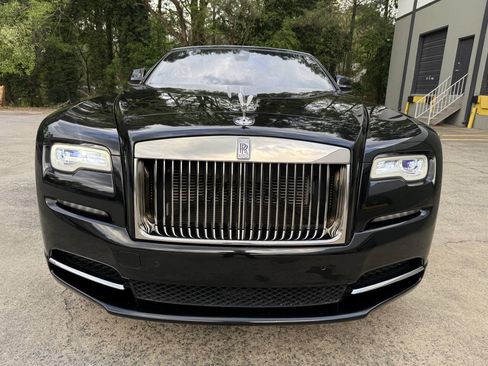 Used 2018 Rolls-Royce Dawn RWD image 38