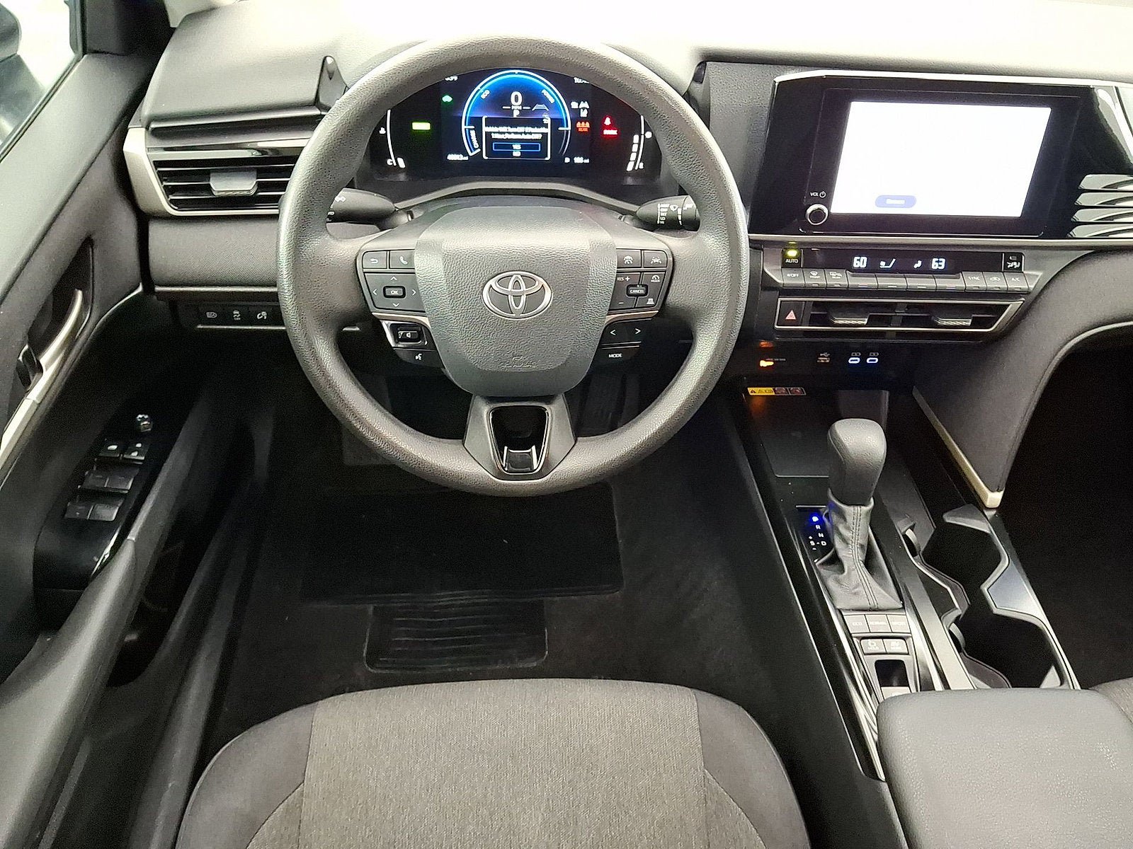 Certified 2025 Toyota Camry LE FWD image 12