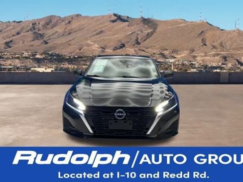 Used 2024 Nissan Altima 2.5 SV image 8