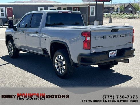 Used 2024 Chevrolet Silverado 2500 Custom w/ Custom Value Package AWD/4WD image 5