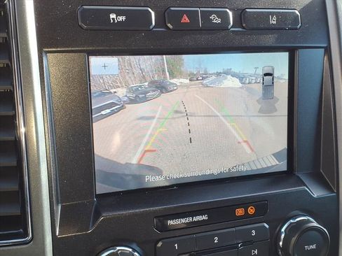 Certified 2020 Ford F250 XLT w/ Tremor Off-Road Package image 25