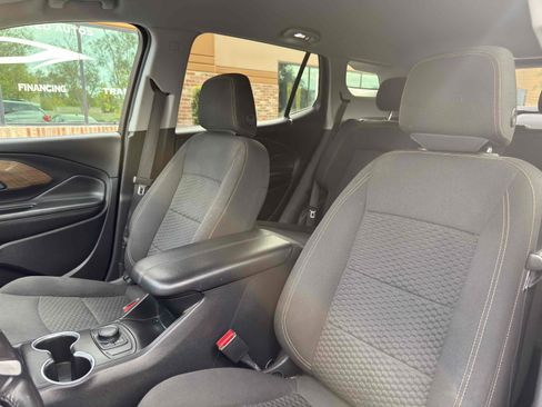 Used 2020 GMC Terrain SLE w/ Elevation Edition image 32