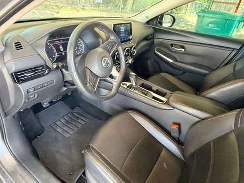 Used 2023 Nissan Sentra SR w/ SR Premium Package FWD image 28