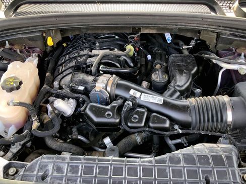 Used 2023 Jeep Grand Cherokee Altitude AWD/4WD image 33