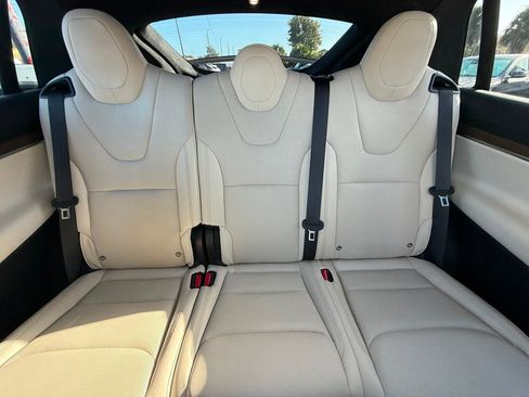 Used 2023 Tesla Model X image 19