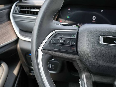 Used 2024 Jeep Grand Cherokee Limited 4xe AWD/4WD image 35