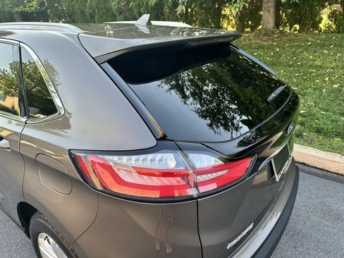Used 2019 Ford Edge SEL w/ Equipment Group 201A AWD/4WD image 77