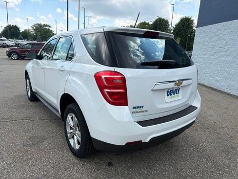 Used 2017 Chevrolet Equinox LS FWD image 3
