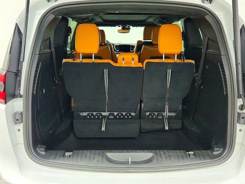 Used 2022 Chrysler Pacifica Pinnacle image 25