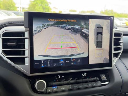 Used 2025 Toyota Tundra Platinum AWD/4WD image 18