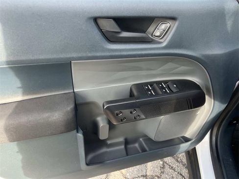 Used 2024 Ford Maverick XL image 12