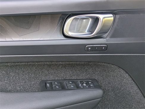 Certified 2023 Volvo C40 P8 Recharge Plus image 25