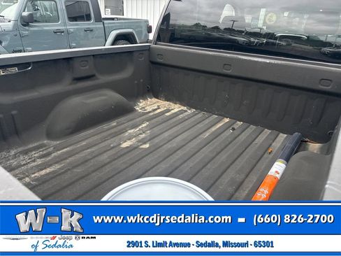 Used 2014 GMC Sierra 1500 SLT w/ Suspension Package, Off-Road AWD/4WD image 8
