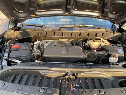 Used 2021 Chevrolet Silverado 1500 Custom Trail Boss w/ LPO, Dark Essentials Package image 26